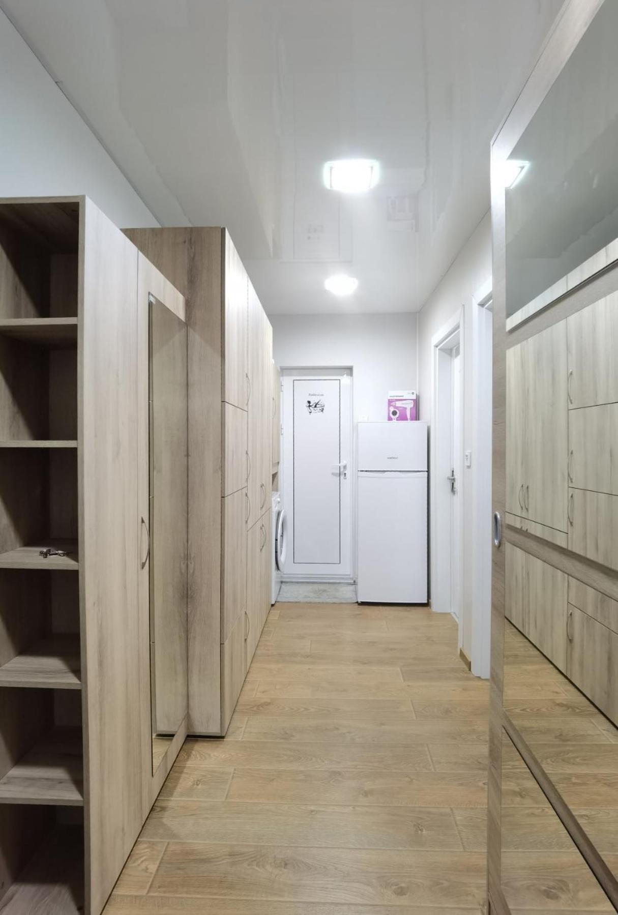 Diana Apartment Ruse Bagian luar foto