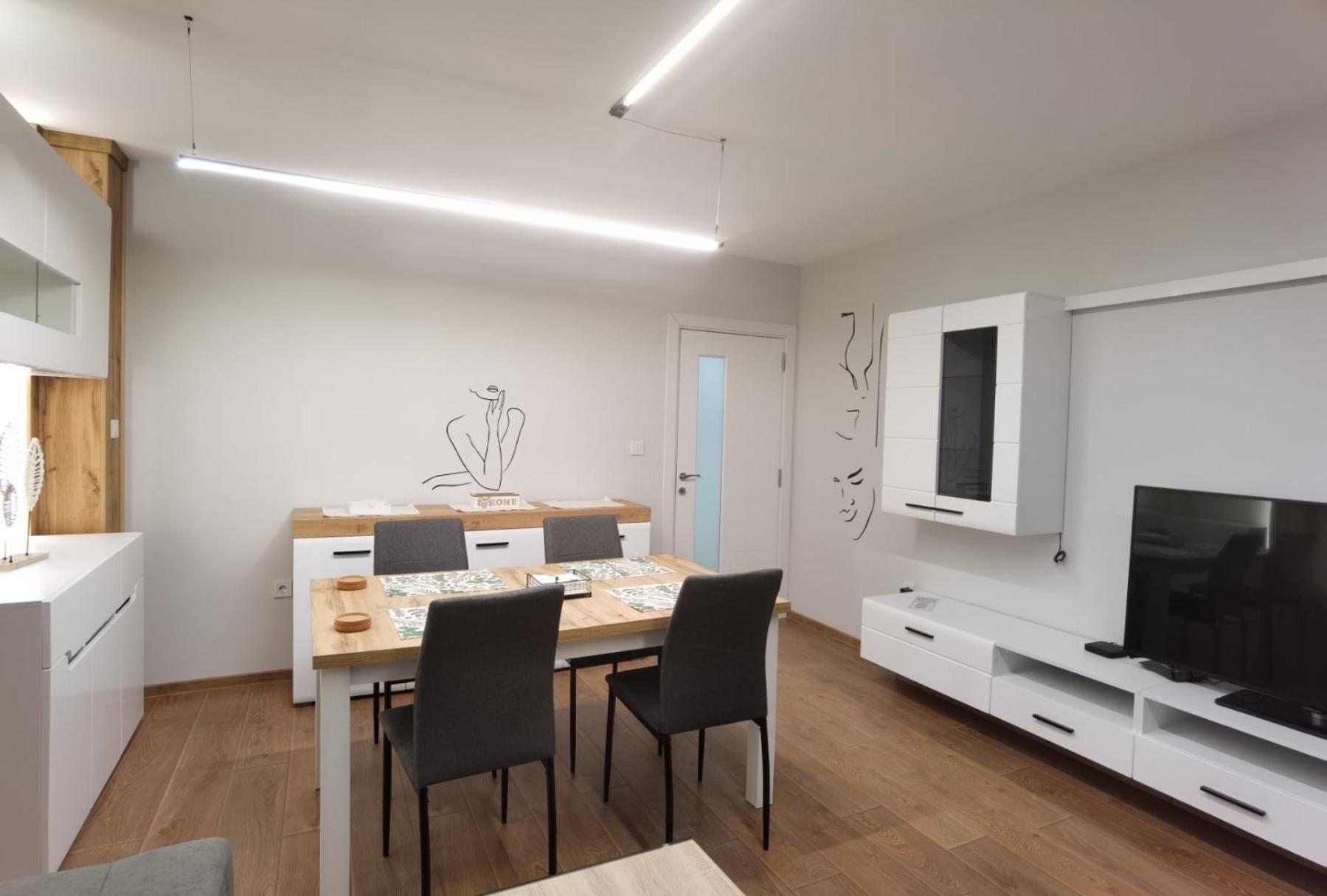Diana Apartment Ruse Bagian luar foto