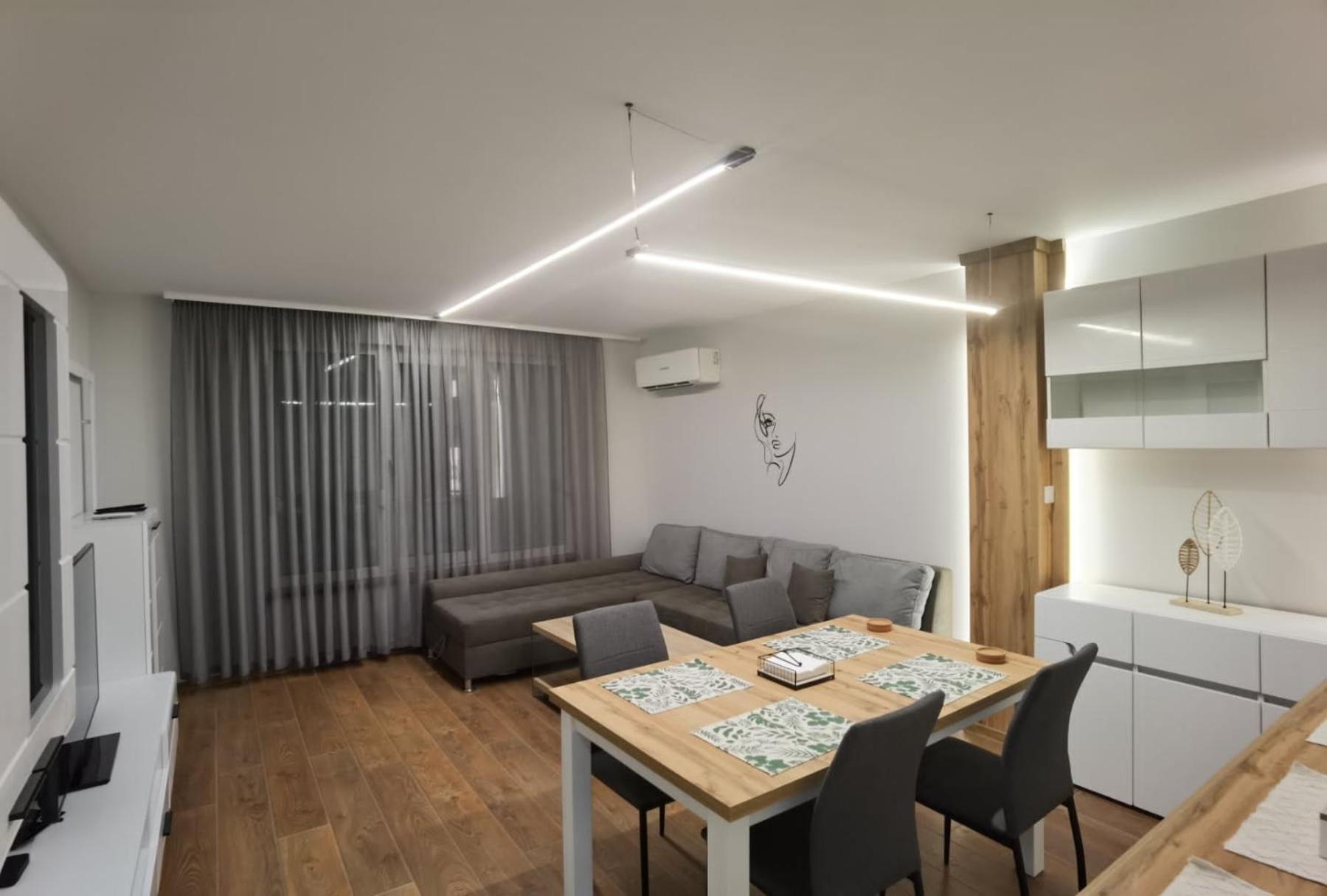 Diana Apartment Ruse Bagian luar foto