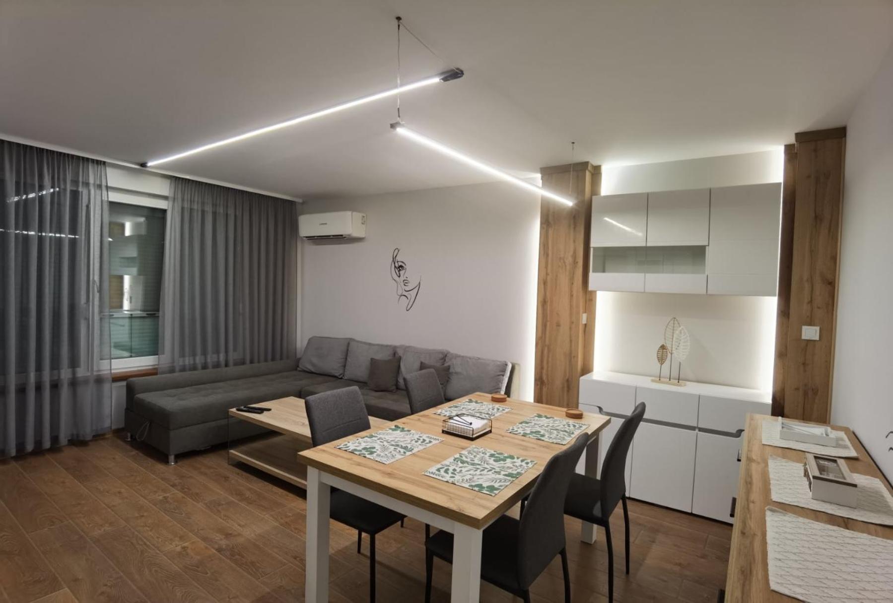 Diana Apartment Ruse Bagian luar foto