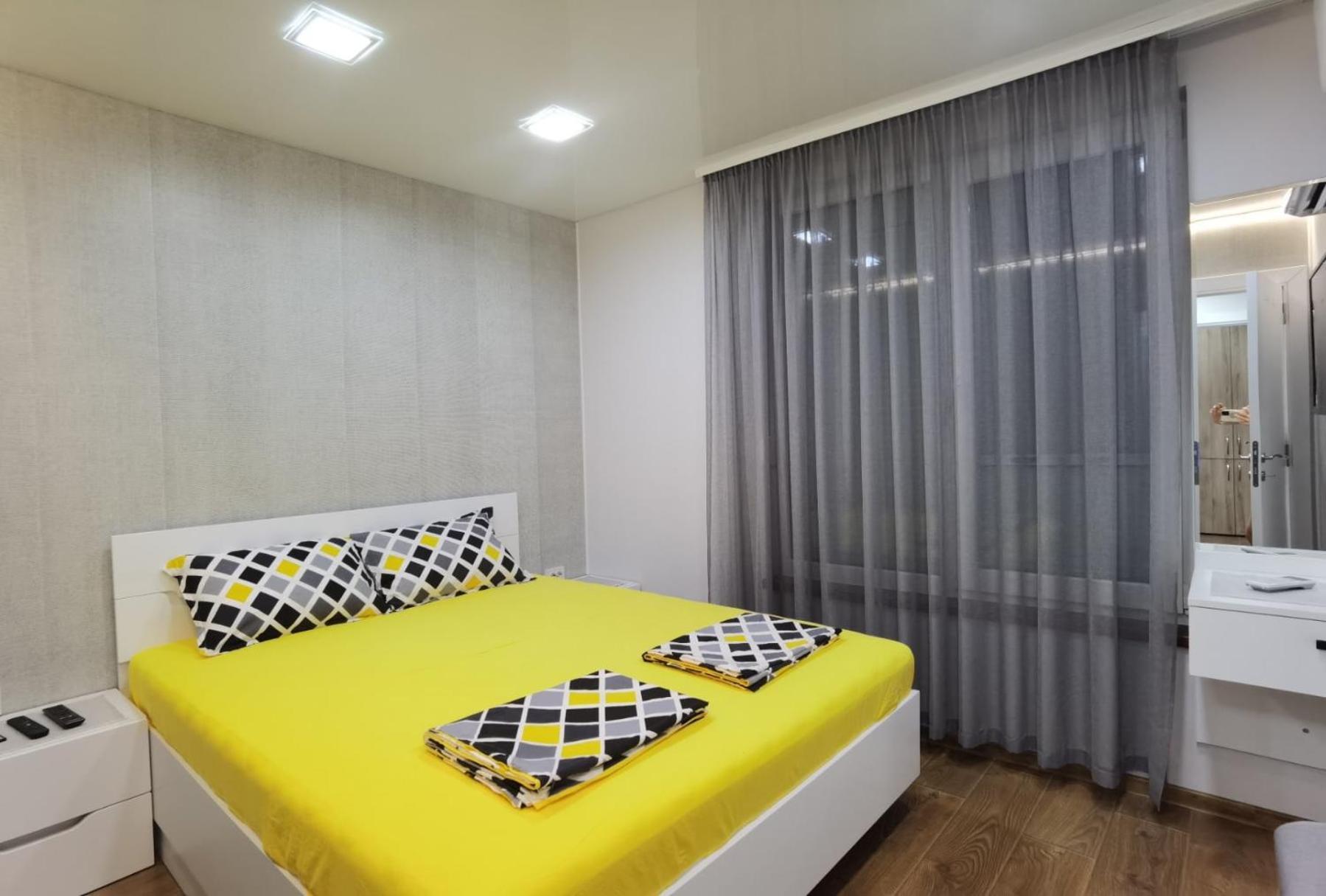 Diana Apartment Ruse Bagian luar foto